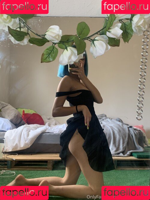 thisbicthdied Onlyfans Photo Gallery 