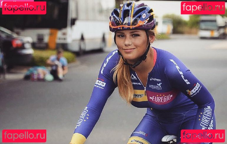 Puck Moonen / PuckMoonen Onlyfans Photo Gallery 