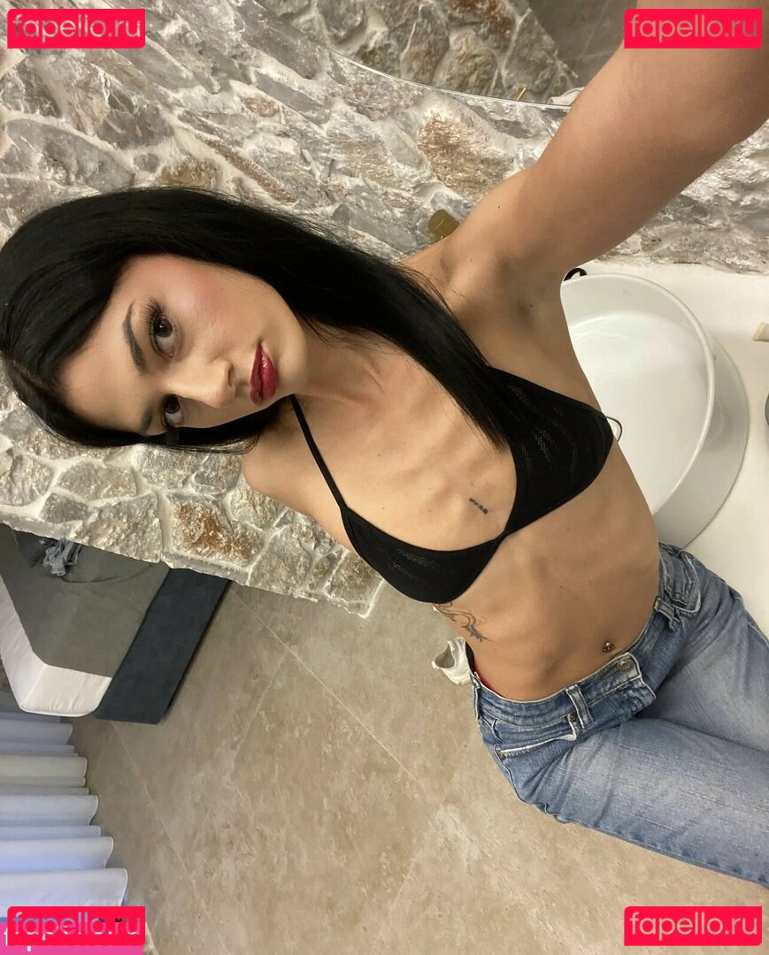 v9mpir Onlyfans Photo Gallery 