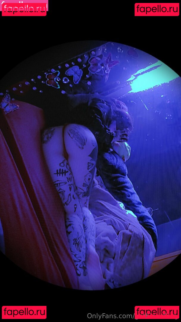gothicclilfairy Nude Onlyfans Photo 30