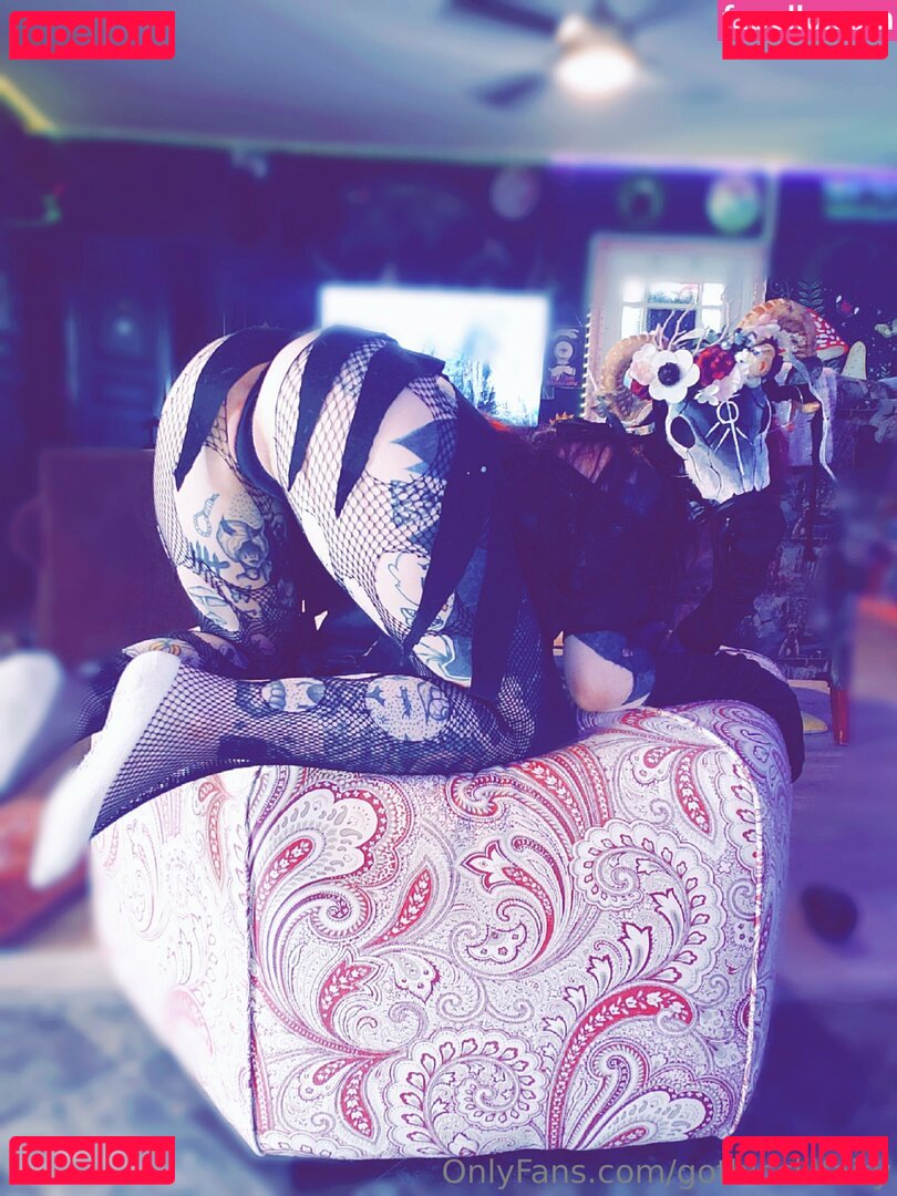 gothicclilfairy Nude Onlyfans Photo 15