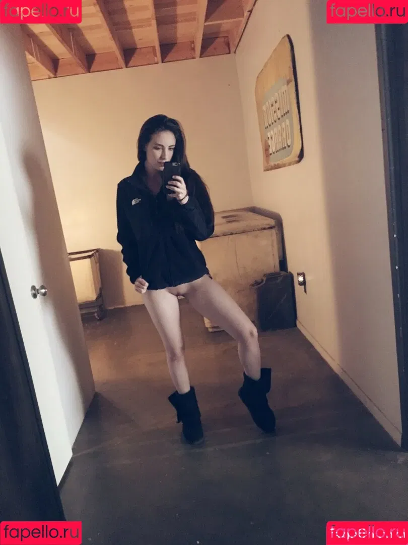 caseycalvertxxx Onlyfans Photo Gallery 