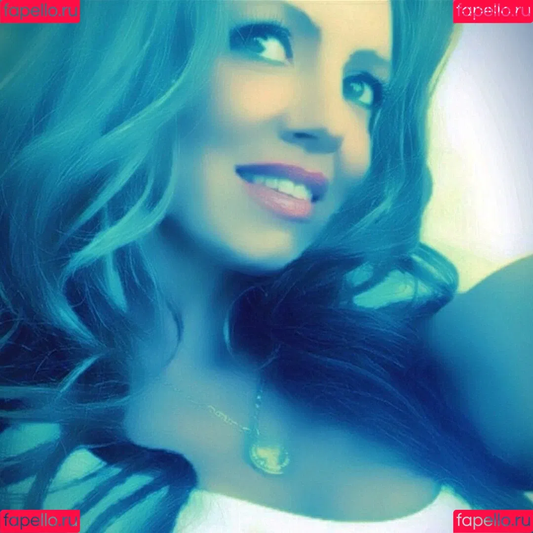 Isabel Madow Onlyfans Photo Gallery 