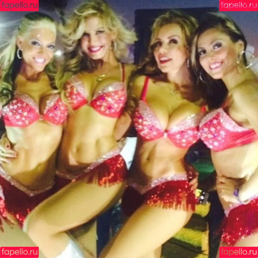 Isabel Madow Onlyfans Photo Gallery 