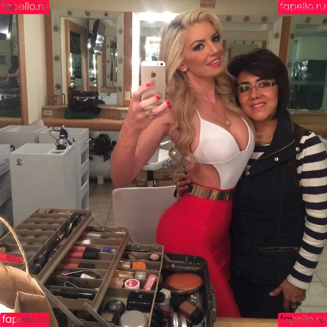 Isabel Madow Onlyfans Photo Gallery 
