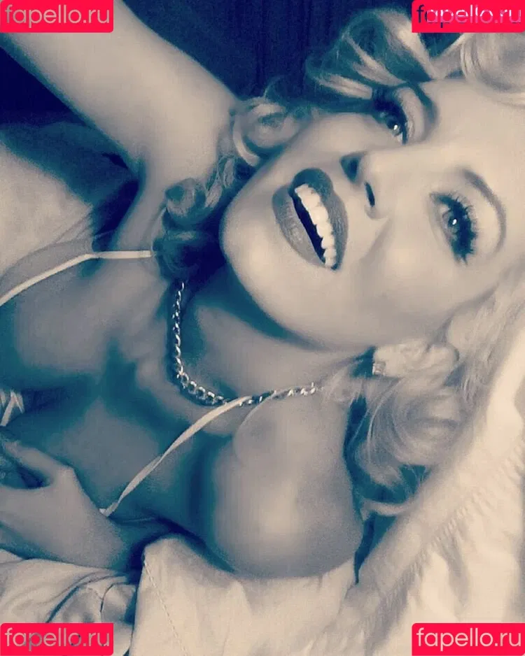 Isabel Madow Onlyfans Photo Gallery 