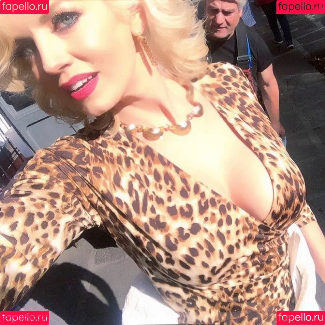 Isabel Madow Onlyfans Photo Gallery 