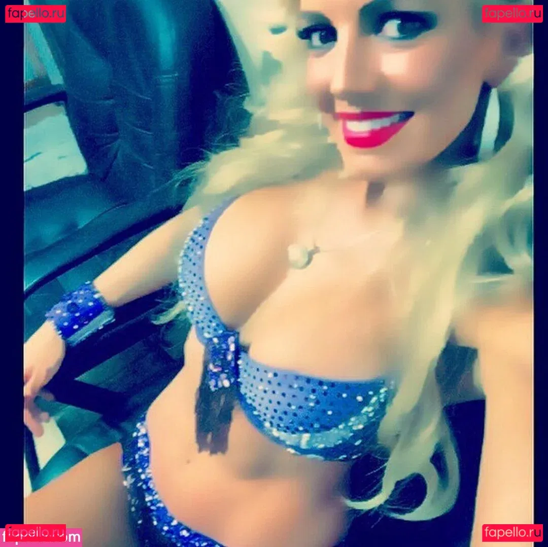 Isabel Madow Onlyfans Photo Gallery 