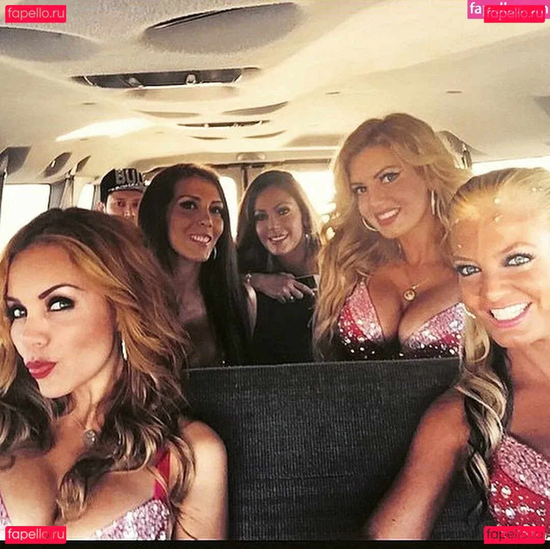 Isabel Madow Onlyfans Photo Gallery 