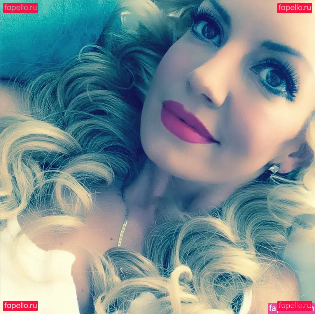 Isabel Madow Onlyfans Photo Gallery 