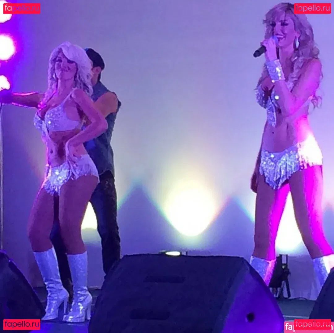 Isabel Madow Onlyfans Photo Gallery 