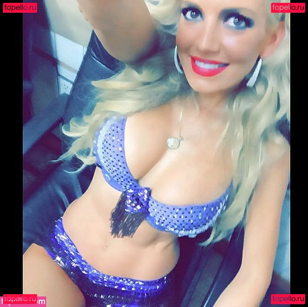 Isabel Madow Onlyfans Photo Gallery 