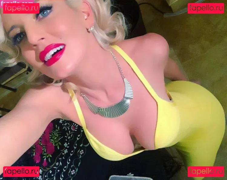 Isabel Madow Onlyfans Photo Gallery 