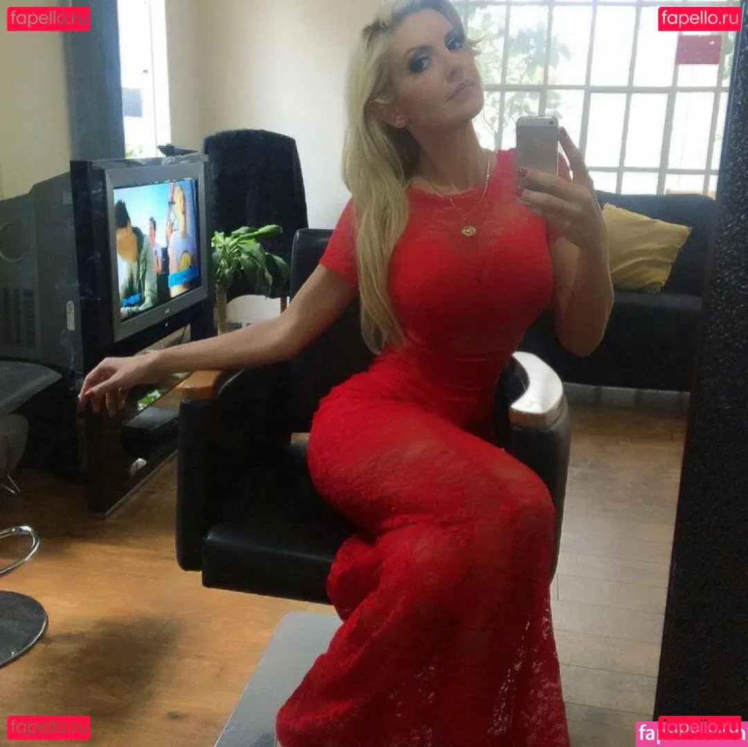 Isabel Madow Onlyfans Photo Gallery 