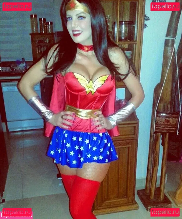 Isabel Madow Onlyfans Photo Gallery 