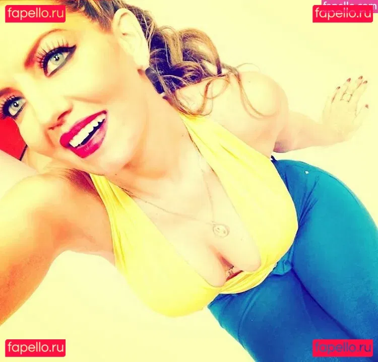 Isabel Madow Onlyfans Photo Gallery 