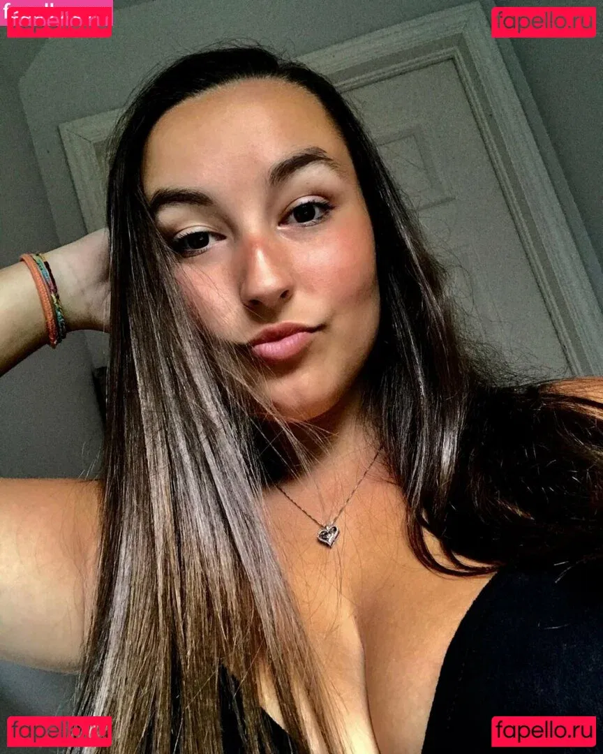 Lexi Thomas Onlyfans Photo Gallery 