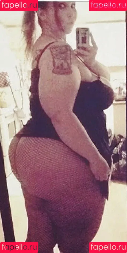 RainIsWet Onlyfans Photo Gallery 