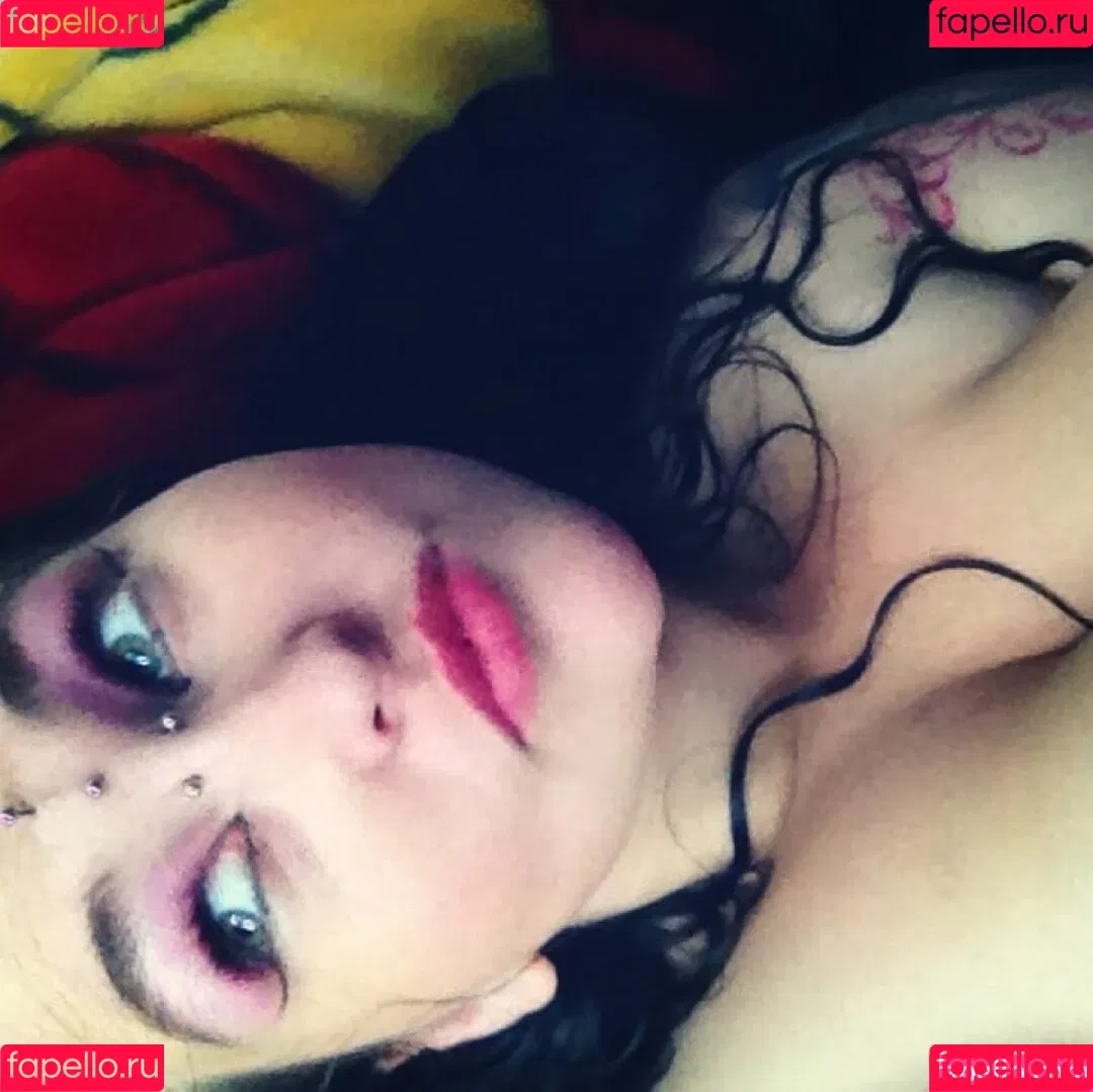 RainIsWet Onlyfans Photo Gallery 