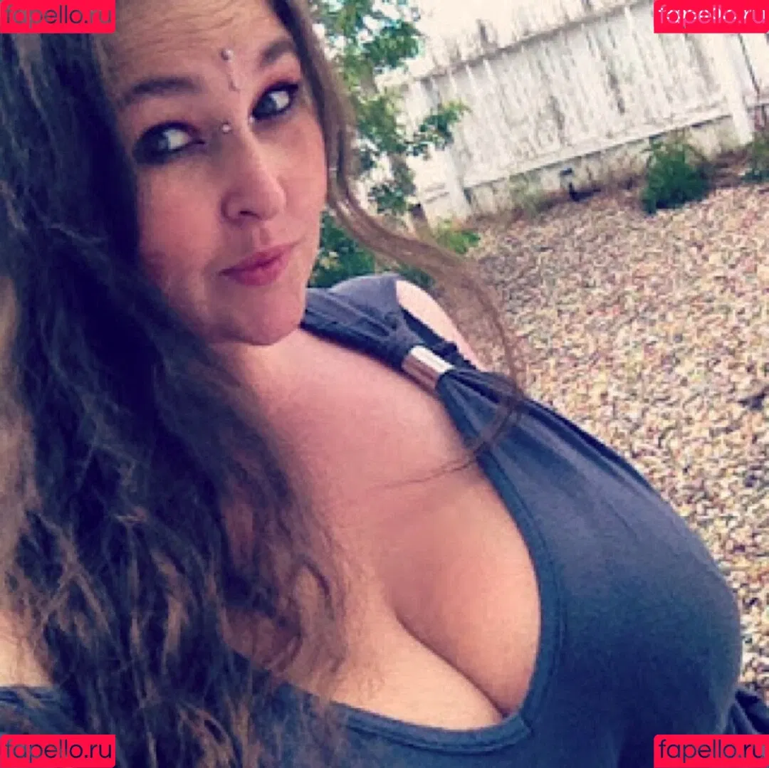 RainIsWet Onlyfans Photo Gallery 