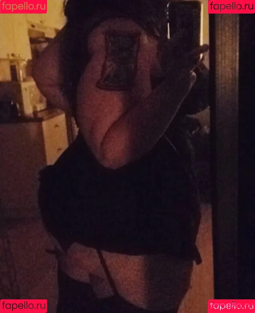 RainIsWet Onlyfans Photo Gallery 