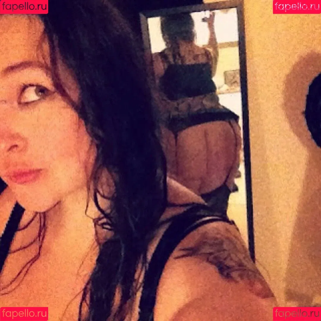 RainIsWet Onlyfans Photo Gallery 