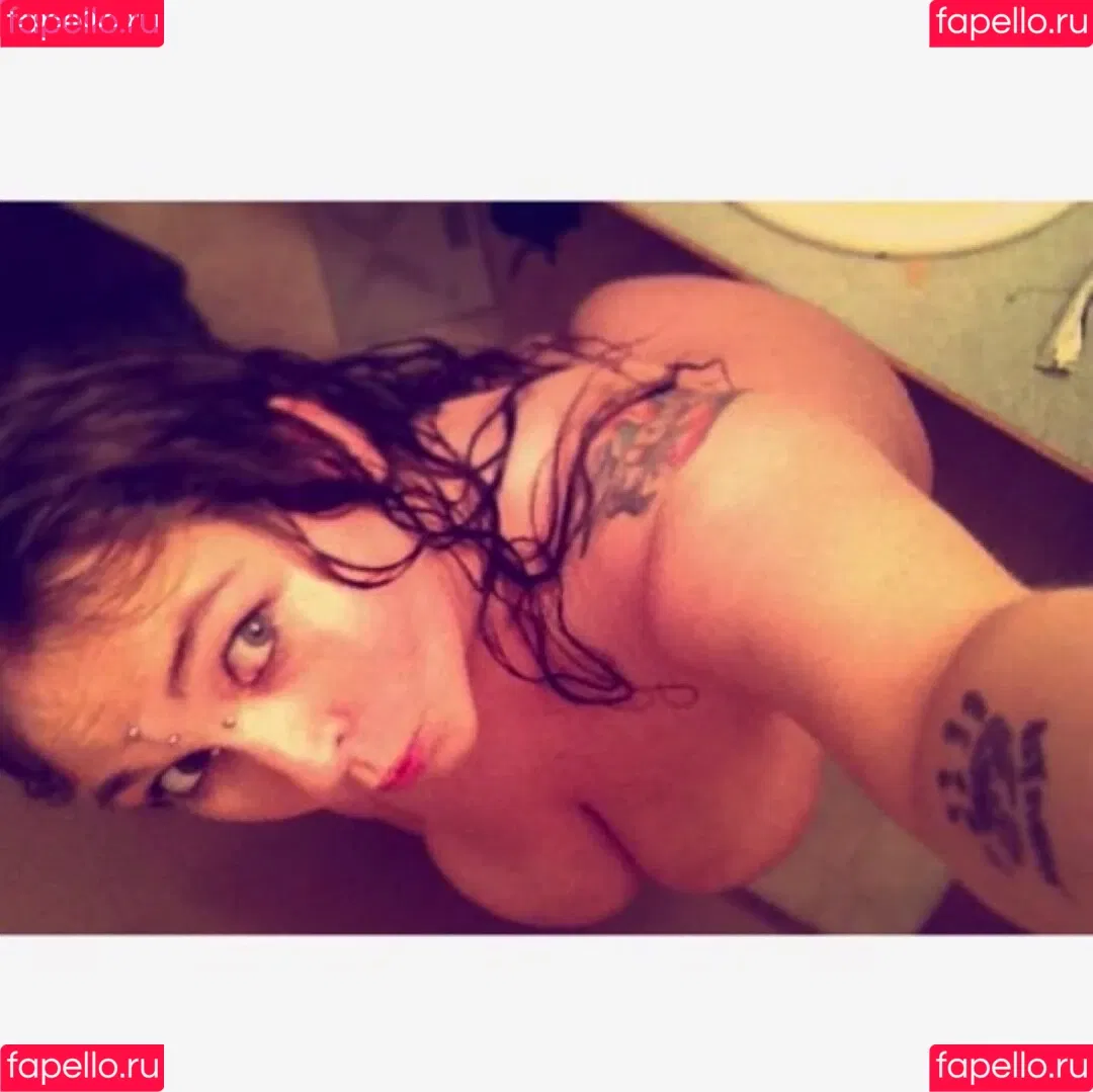 RainIsWet Onlyfans Photo Gallery 