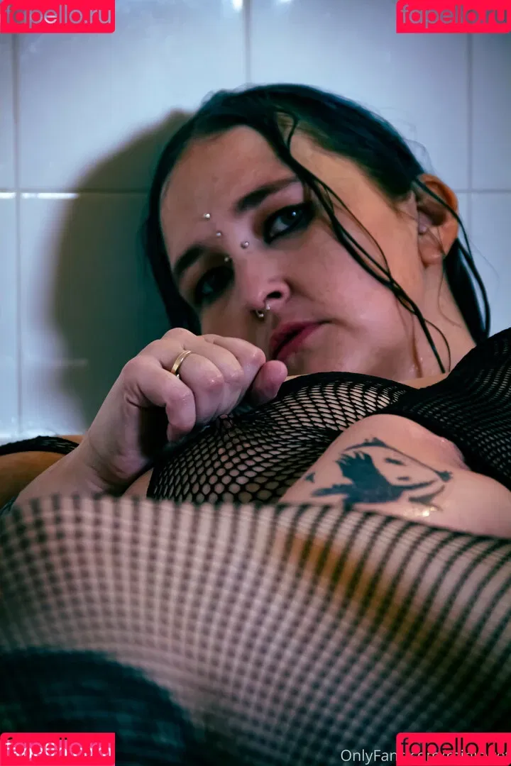RainIsWet Onlyfans Photo Gallery 
