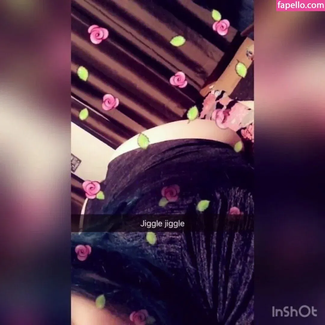 RainIsWet Onlyfans Photo Gallery 