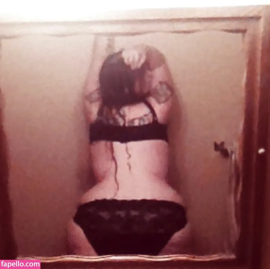 RainIsWet Onlyfans Photo Gallery 