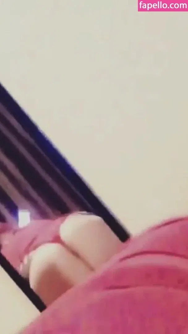 RainIsWet Onlyfans Photo Gallery 