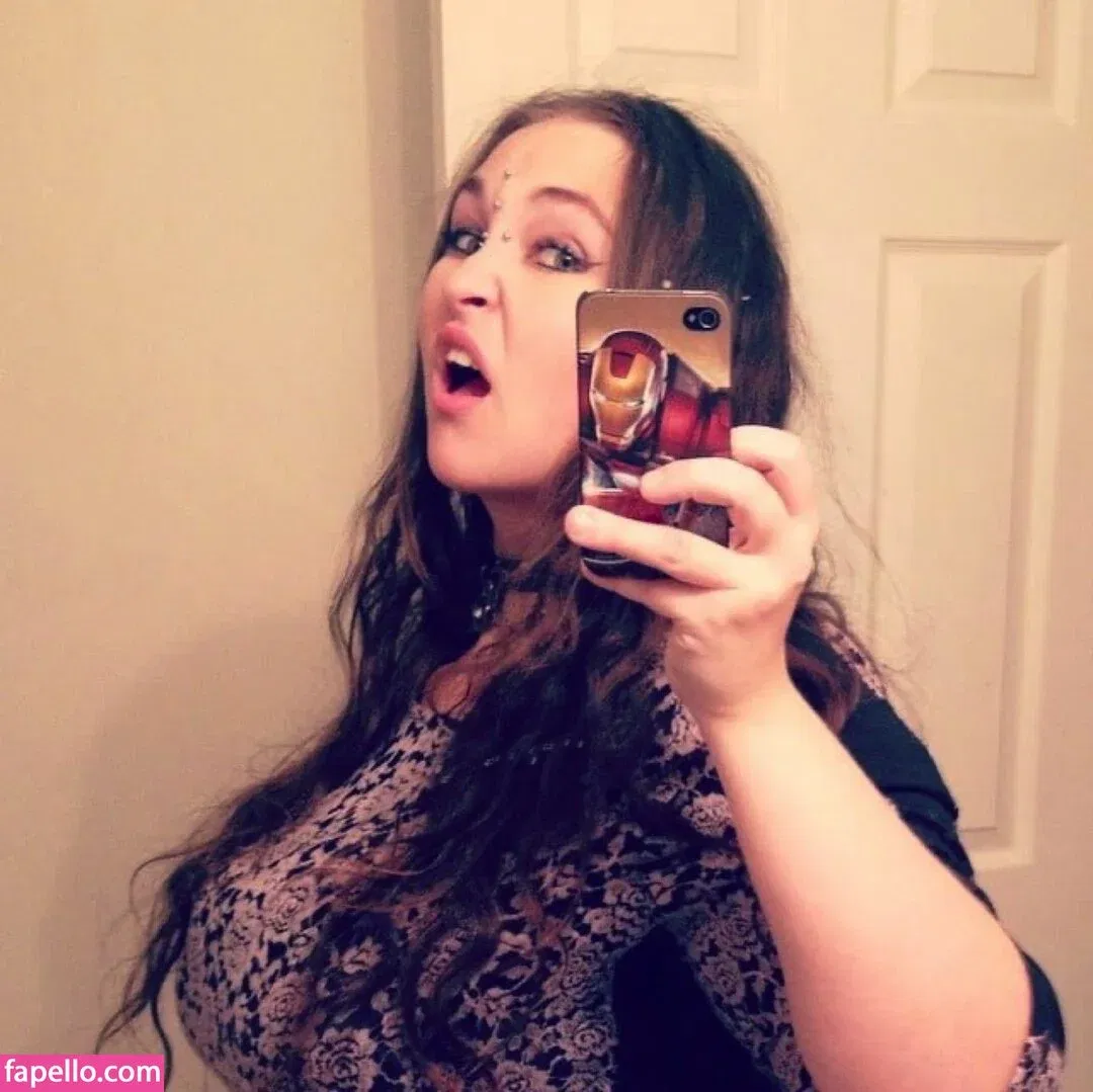 RainIsWet Onlyfans Photo Gallery 