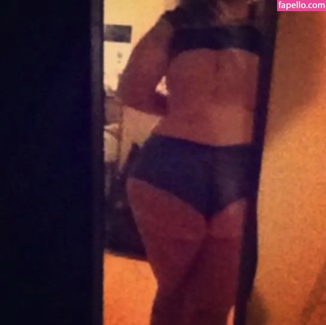 RainIsWet Onlyfans Photo Gallery 