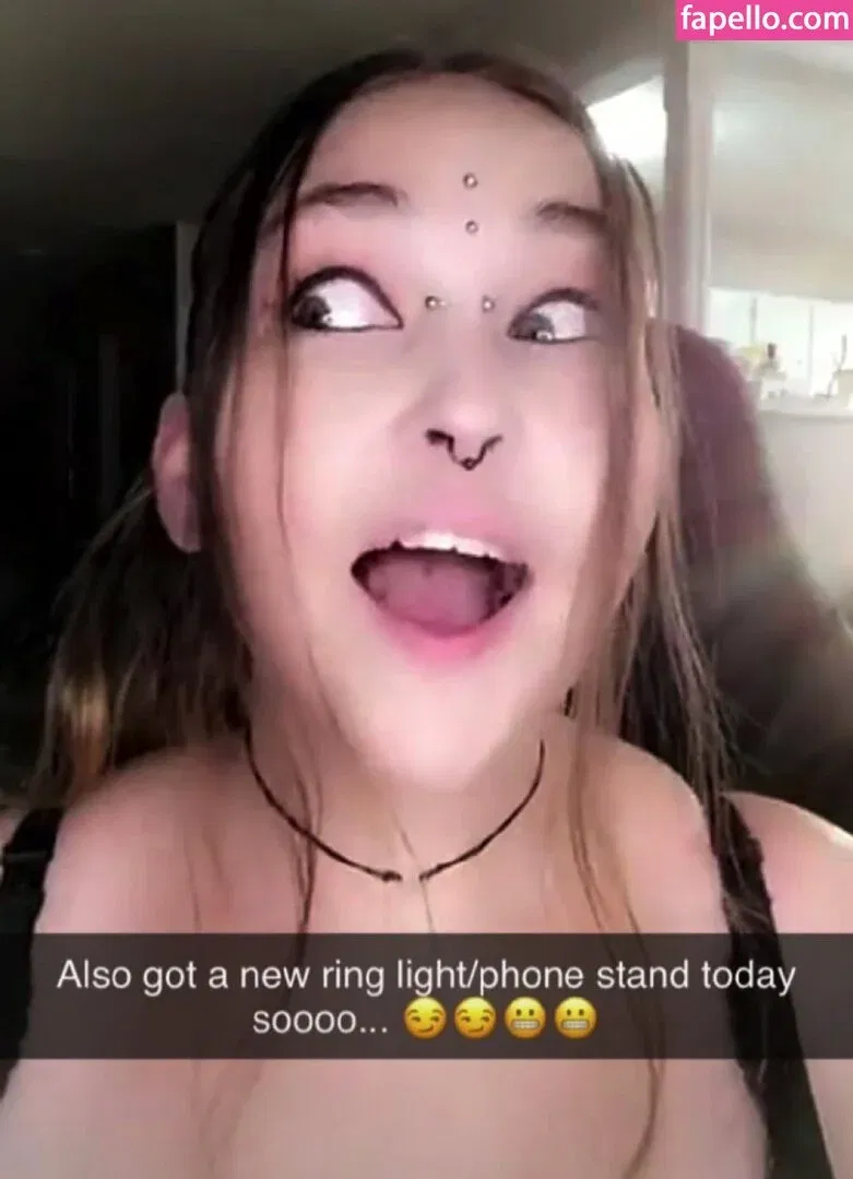 RainIsWet Onlyfans Photo Gallery 