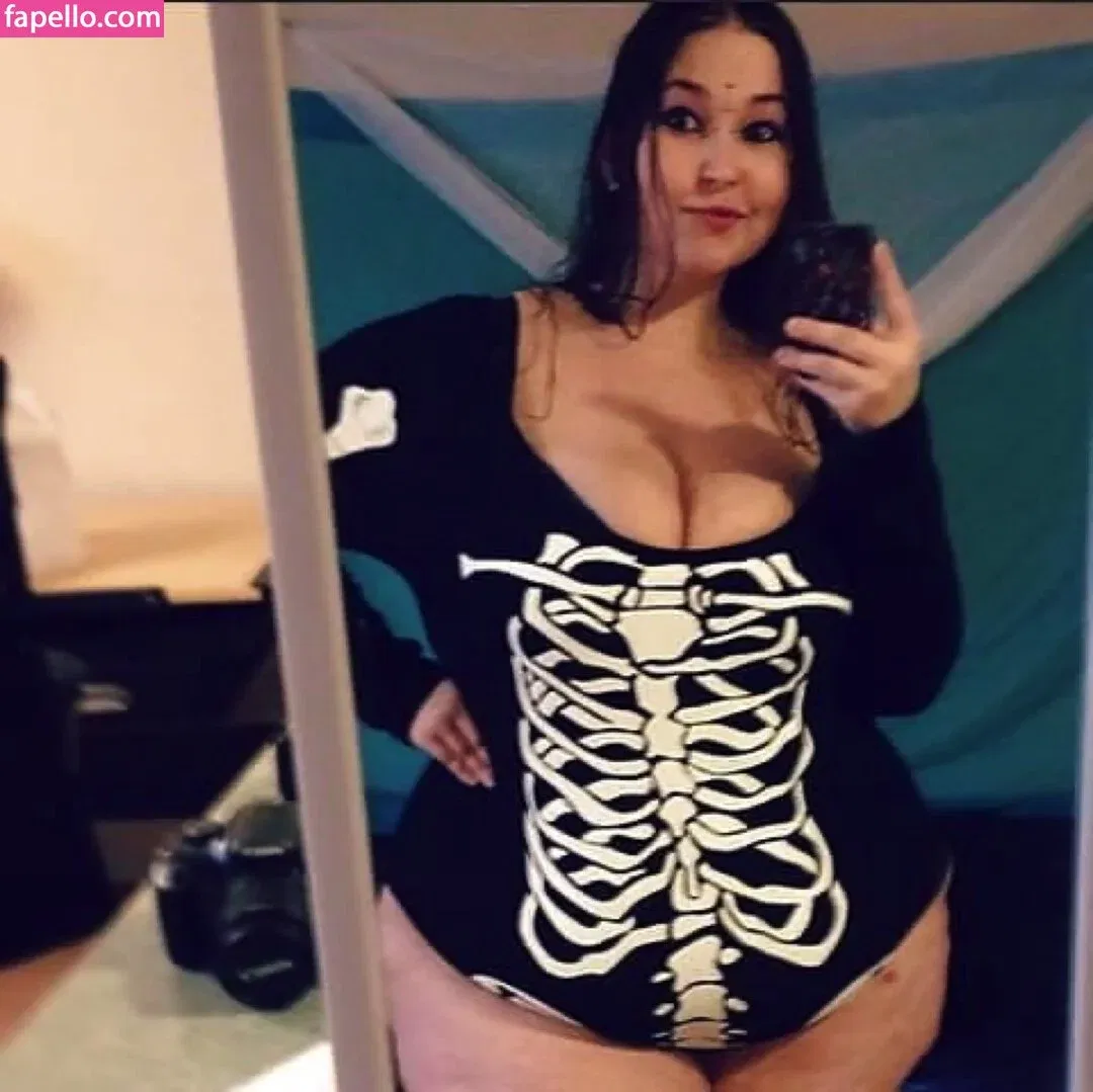 RainIsWet Onlyfans Photo Gallery 