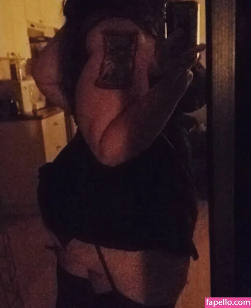 RainIsWet Onlyfans Photo Gallery 