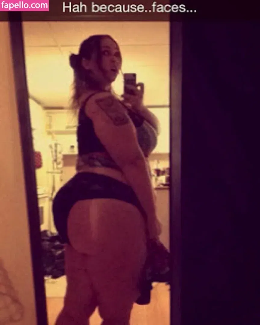 RainIsWet Onlyfans Photo Gallery 