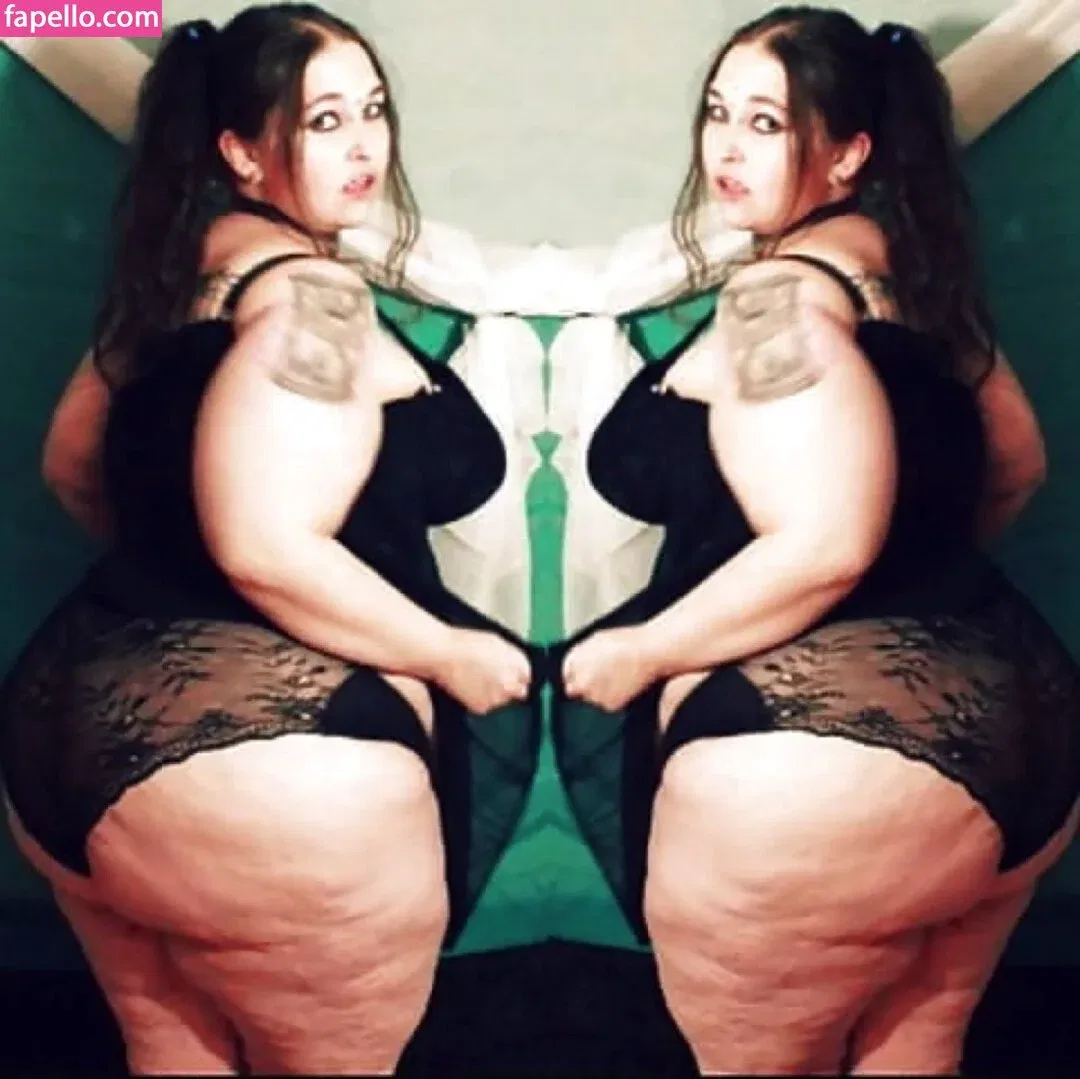 RainIsWet Onlyfans Photo Gallery 