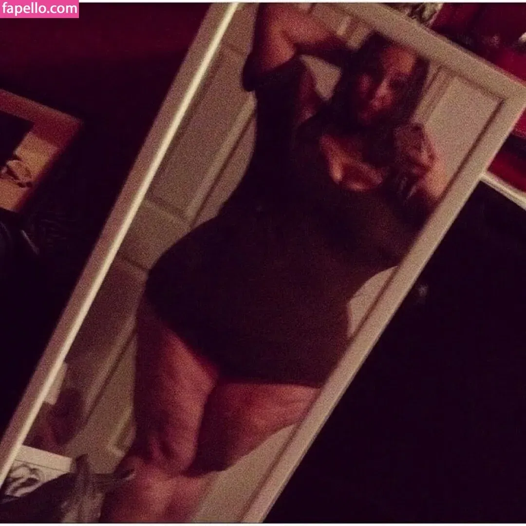 RainIsWet Onlyfans Photo Gallery 