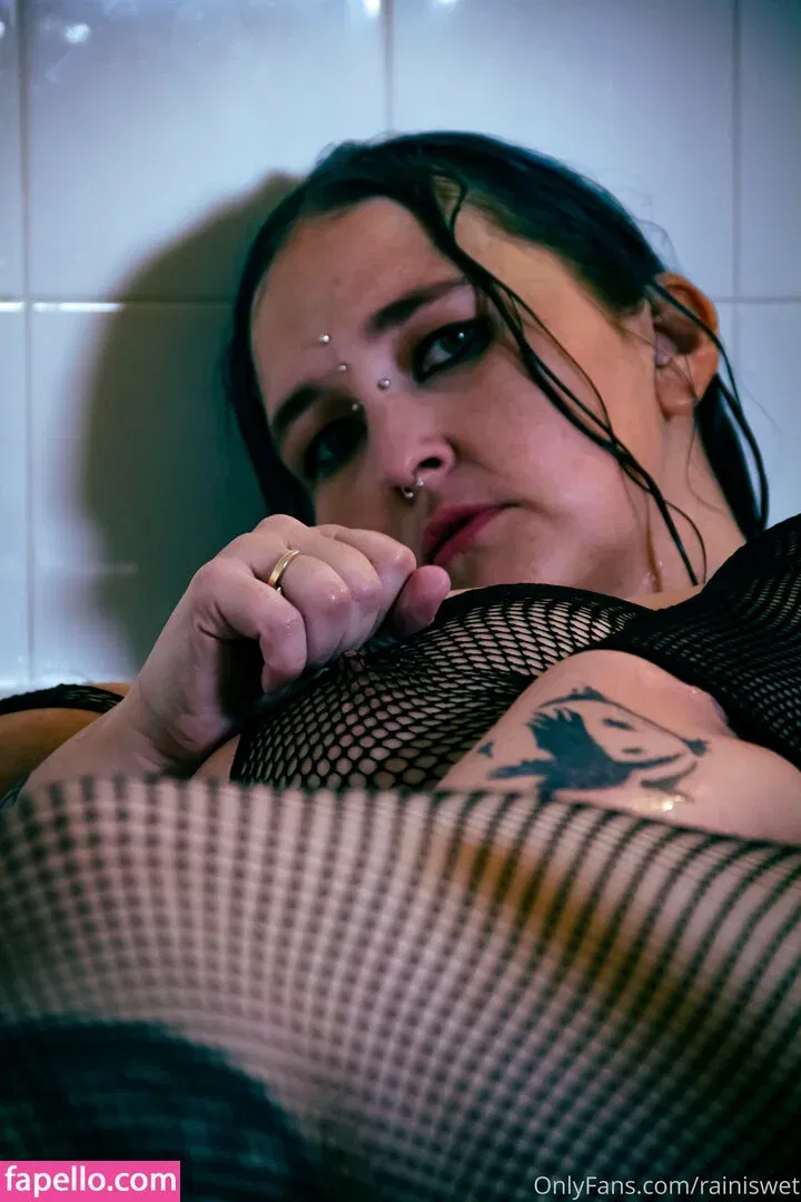 RainIsWet Onlyfans Photo Gallery 