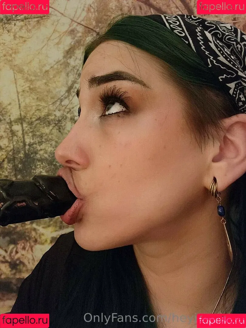 Alesa Onlyfans Photo Gallery 