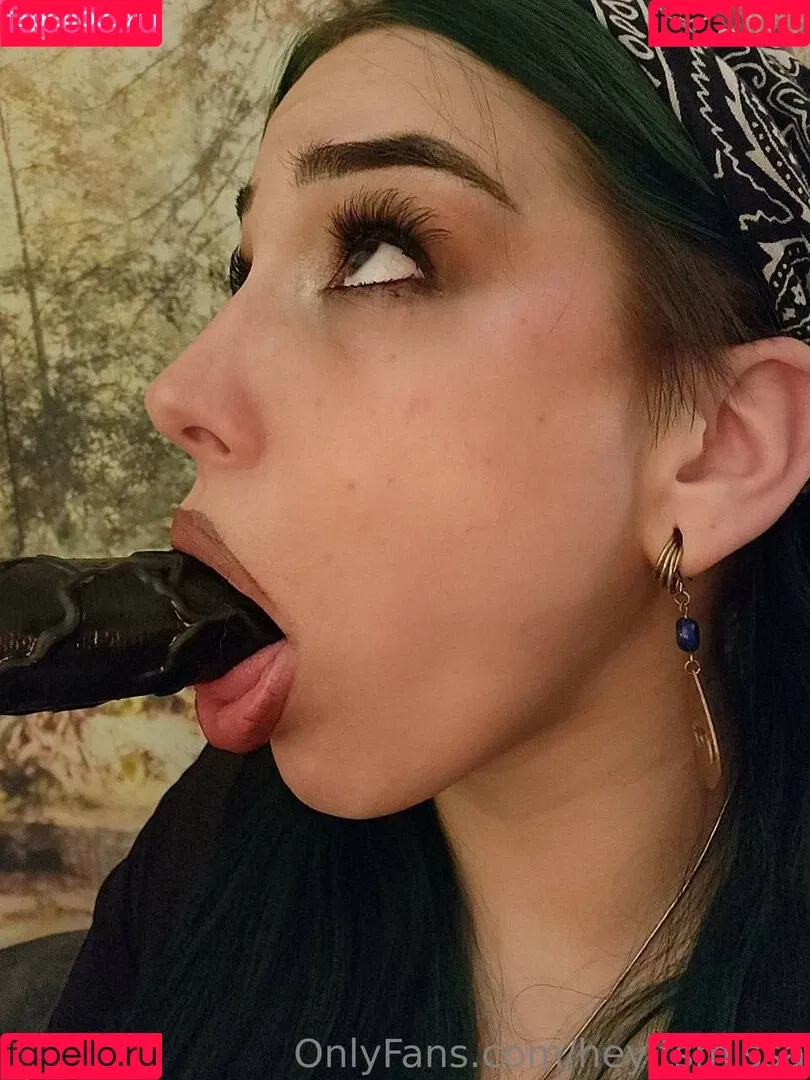 Alesa Onlyfans Photo Gallery 