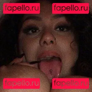 queencurls Onlyfans Photo Gallery 