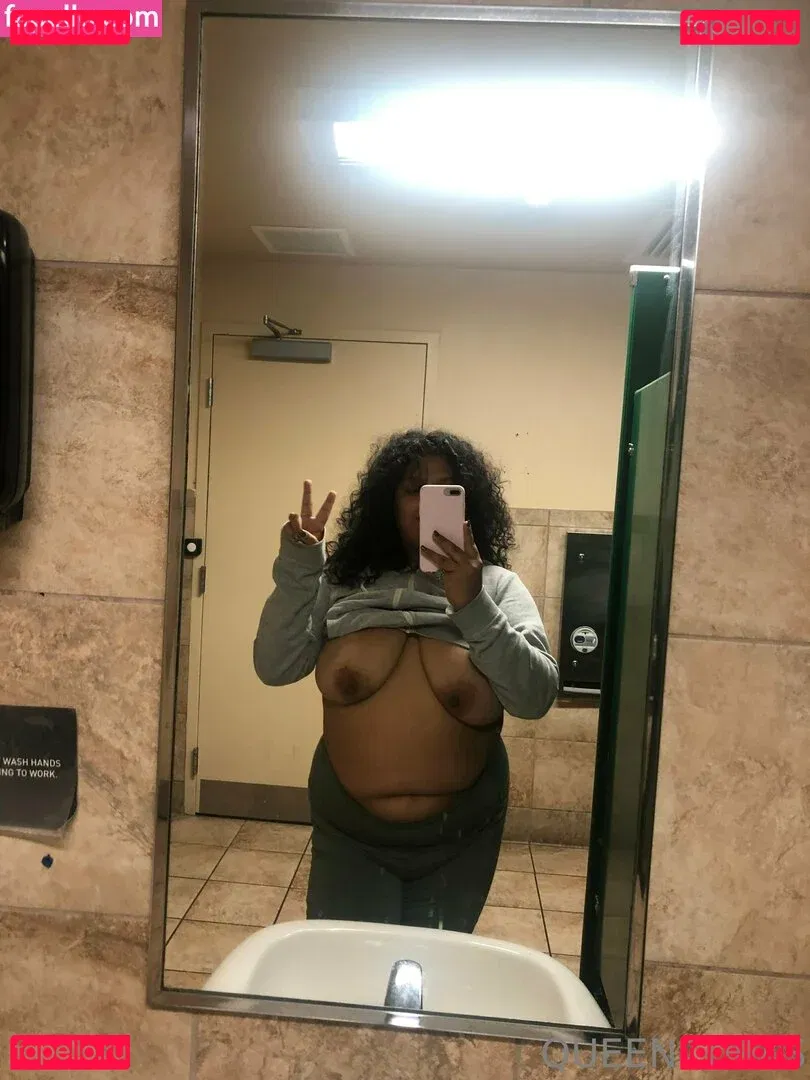 queencurls Onlyfans Photo Gallery 