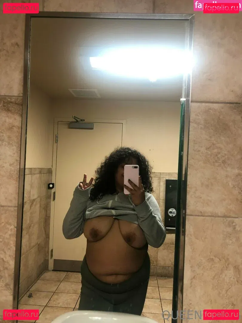 queencurls Onlyfans Photo Gallery 