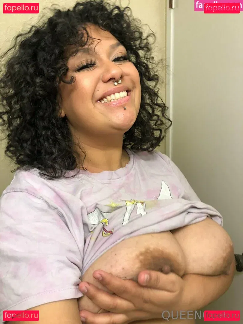 queencurls Onlyfans Photo Gallery 