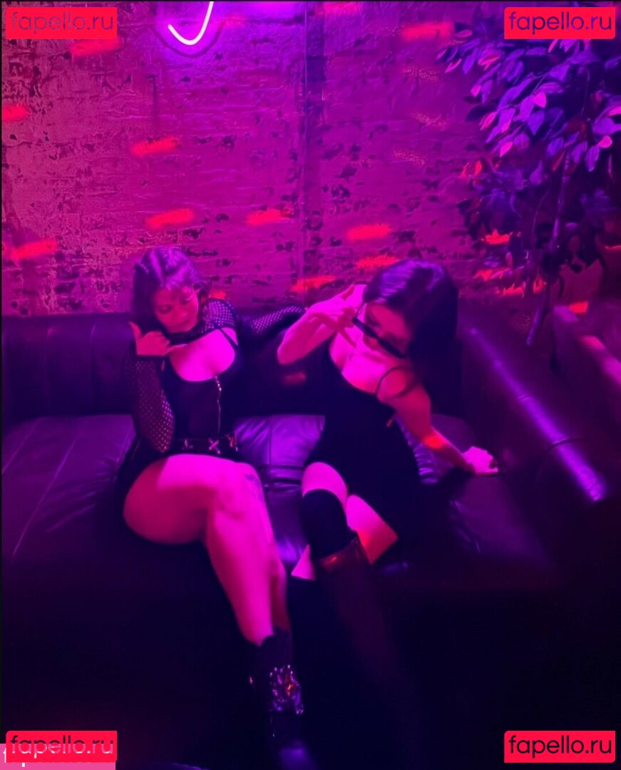 Pockets4bees / little_pockets210 Nude Onlyfans Photo 15