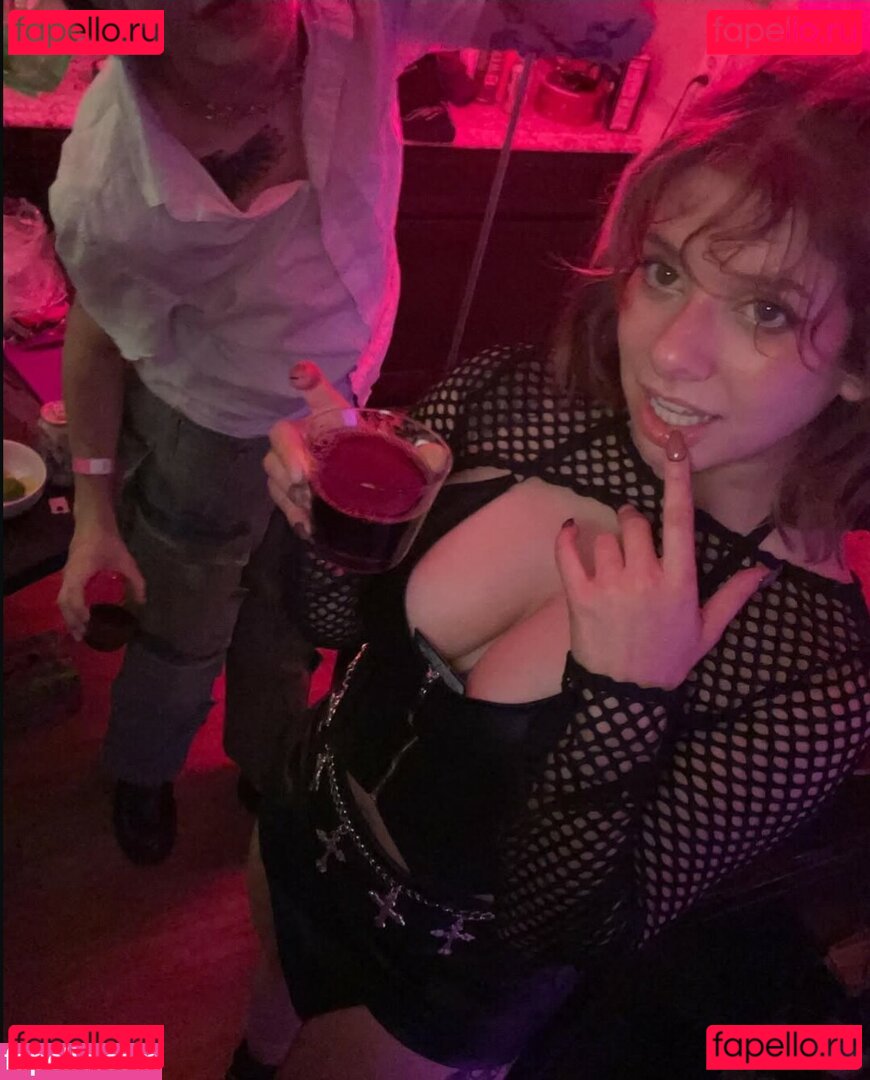 Pockets4bees / little_pockets210 Nude Onlyfans Photo 14