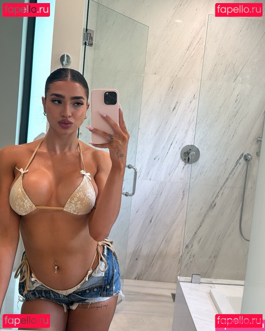 paaarpaaari / paaarpaaarri / pandorakaaki Onlyfans Photo Gallery 