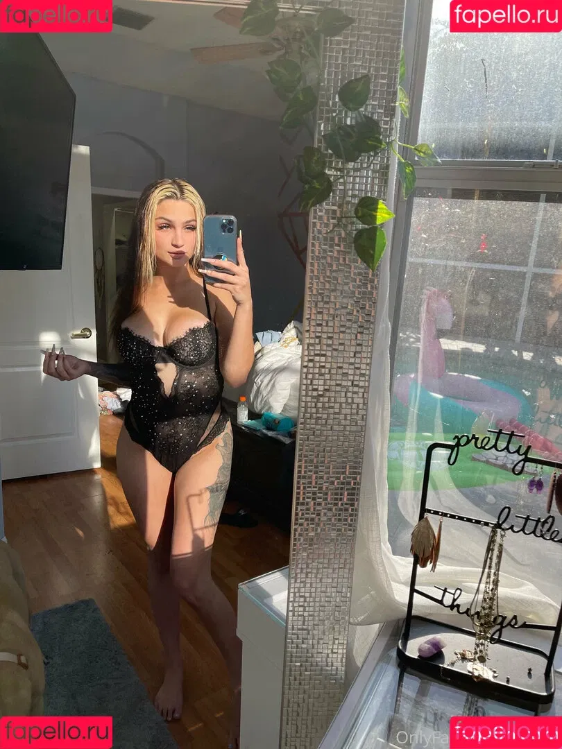 VIPKay Onlyfans Photo Gallery 